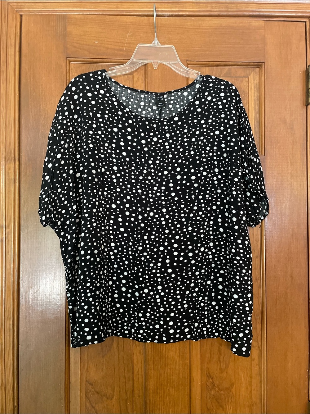 Emery Rose Women’s Viscose  Black & White Polka Dot Short Sleeve Blouse Size 4XL